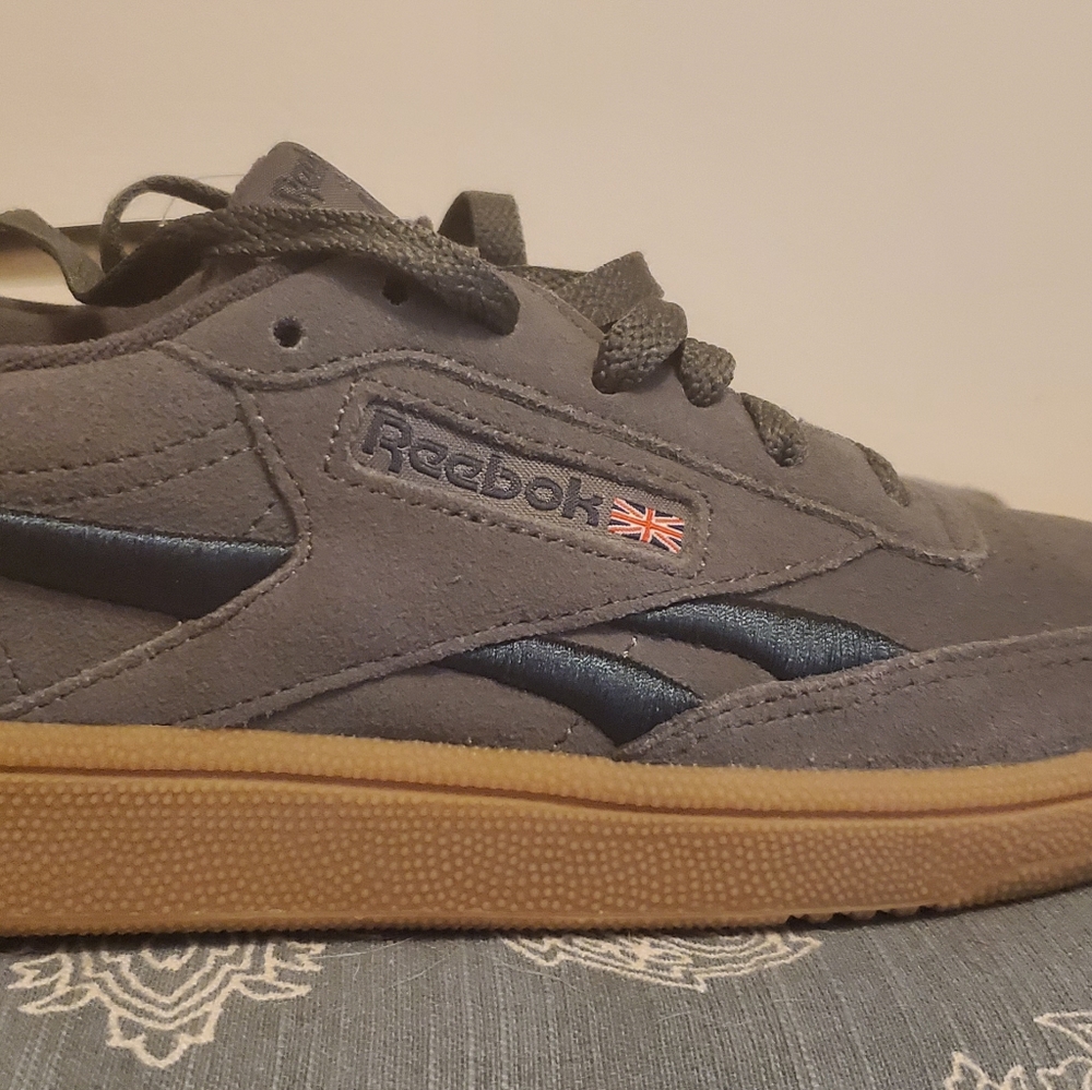 7.5 NWT Reeboks